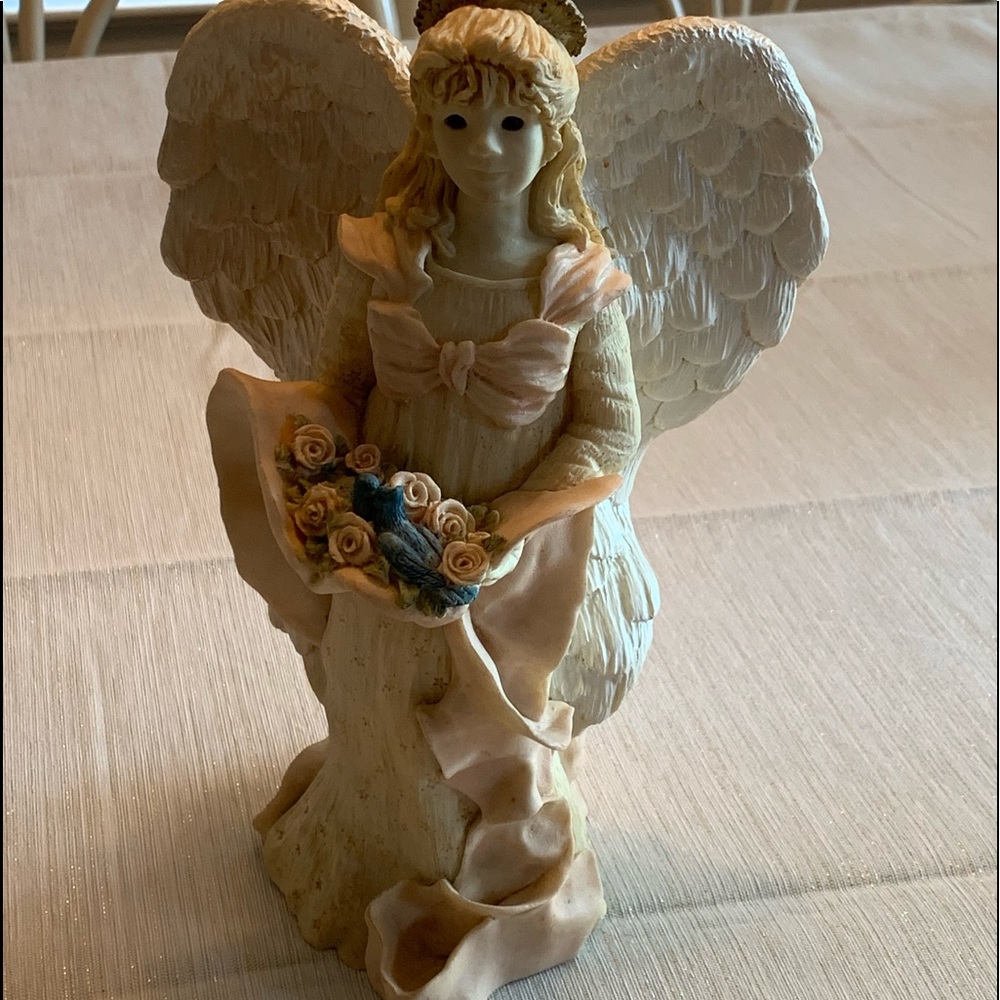 UNITED DESIGN ANGEL FIGURINE #4567 (9”)